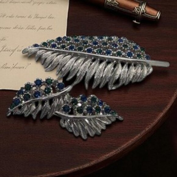 Elegant Silver and Blue Leaf Brooch and Earring Set- Vintage Costume - Picture 1 of 5